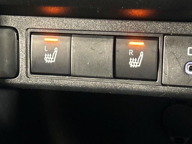 TOYOTA YARIS CROSS HYBRID 2025