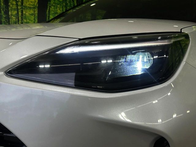 TOYOTA YARIS CROSS HYBRID 2025