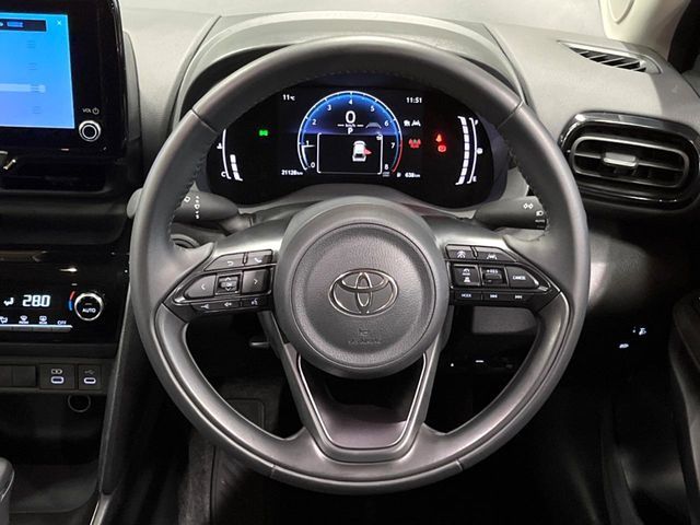 TOYOTA YARIS CROSS 2025