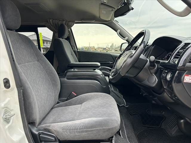 TOYOTA HIACE wagon 2017