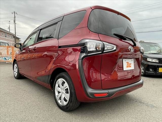 TOYOTA SIENTA 2018
