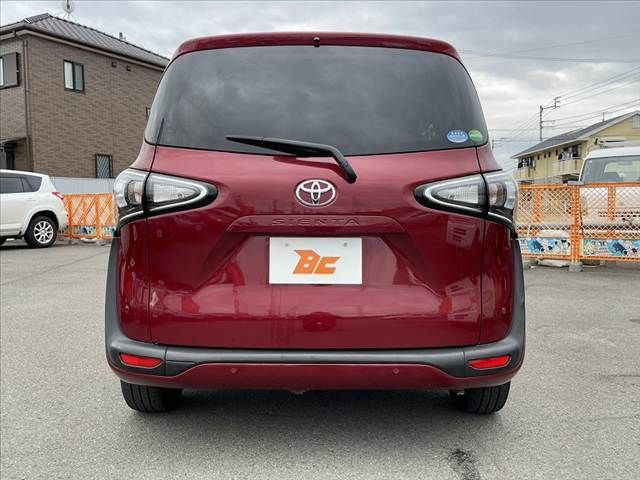 TOYOTA SIENTA 2018