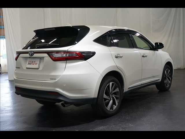 TOYOTA HARRIER 2WD 2017