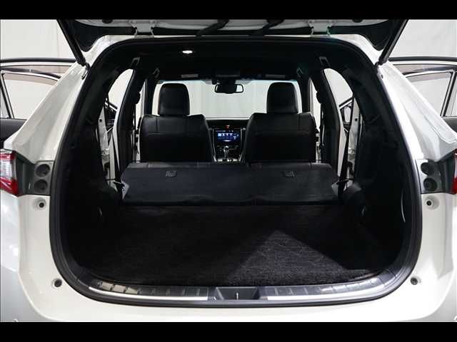 TOYOTA HARRIER 2WD 2017