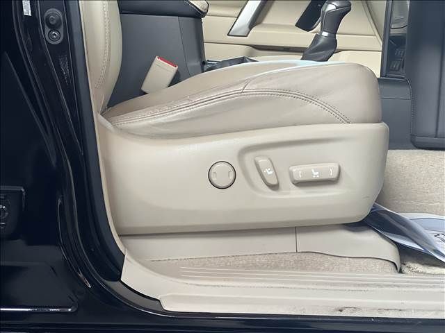 TOYOTA LANDCRUISER PRADO 2019