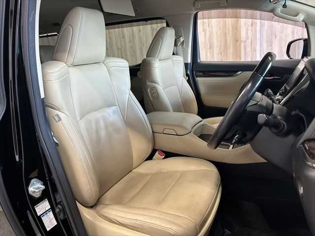 TOYOTA ALPHARD hybrid 4WD 2019