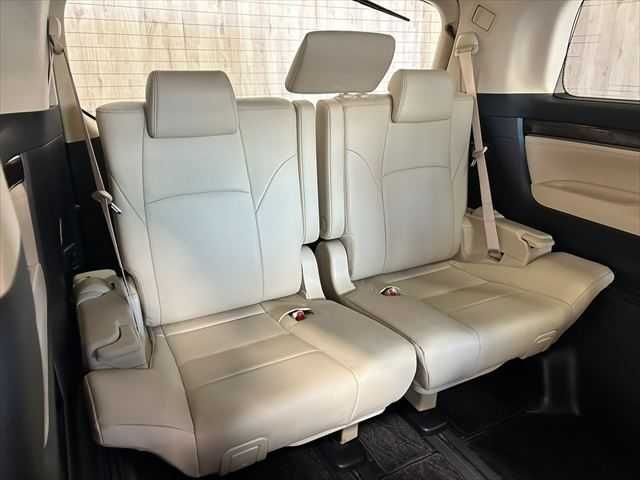 TOYOTA ALPHARD hybrid 4WD 2019