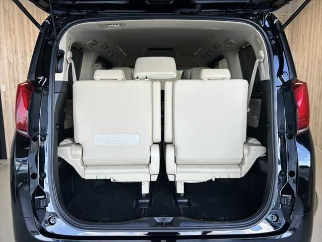 TOYOTA ALPHARD hybrid 4WD 2019