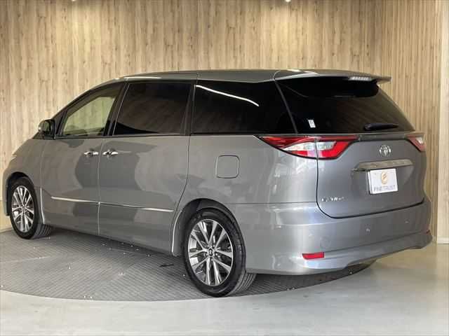 TOYOTA ESTIMA 2017