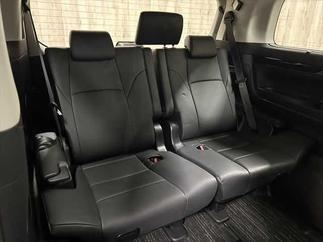 TOYOTA ALPHARD 2018