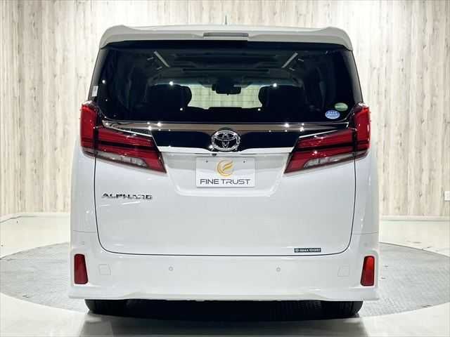 TOYOTA ALPHARD 2018