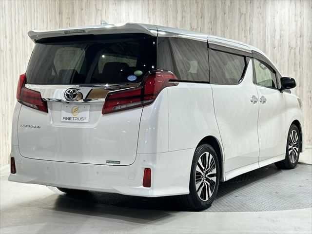 TOYOTA ALPHARD 2018