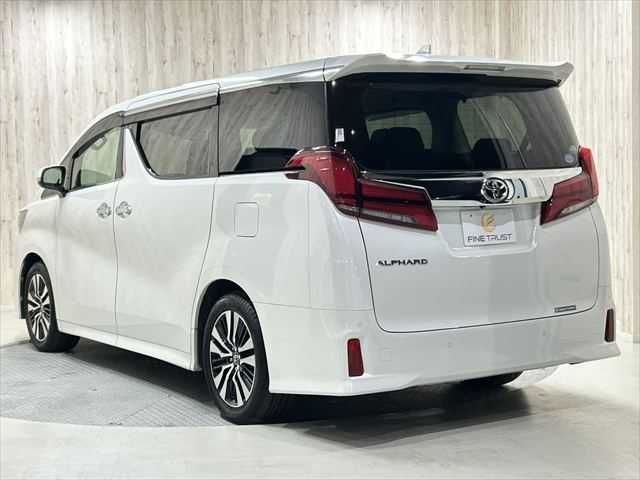 TOYOTA ALPHARD 2018