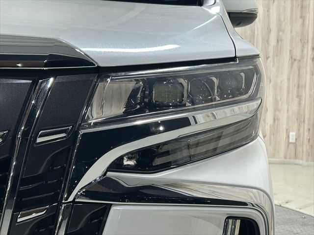 TOYOTA ALPHARD 2018