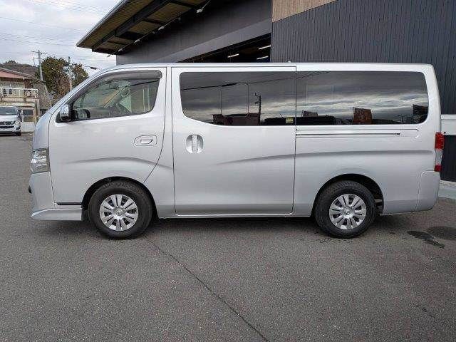 NISSAN NV350 CARAVAN 2017