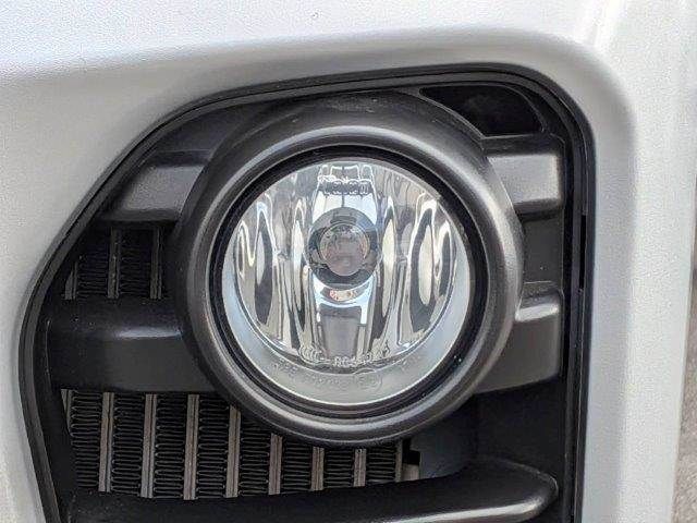 NISSAN NV350 CARAVAN 2017