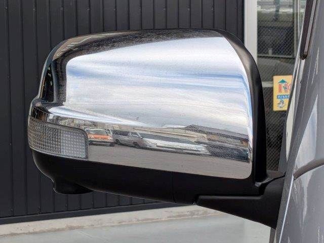 NISSAN NV350 CARAVAN 2017