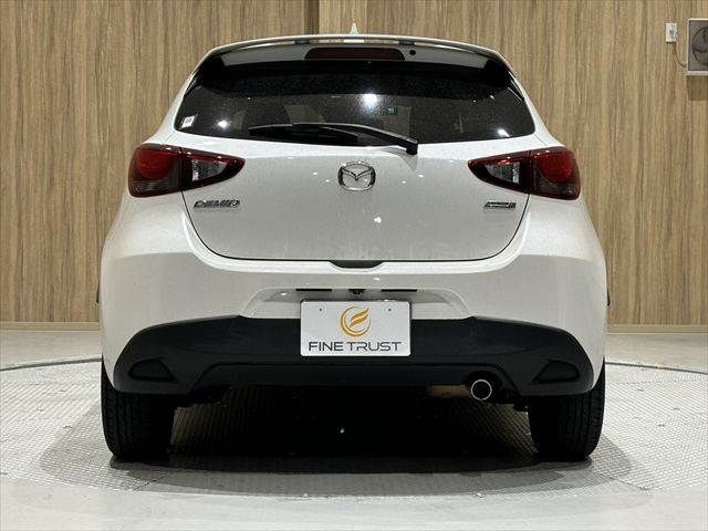 MAZDA DEMIO 2015