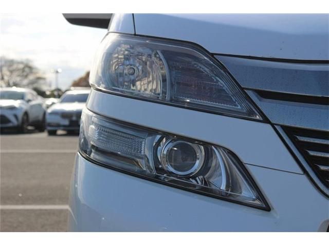 TOYOTA VELLFIRE  HYBRID 4WD 2014