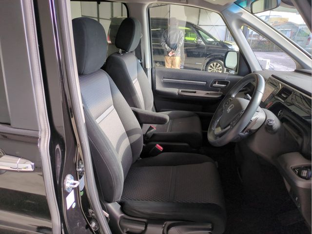 HONDA STEPWAGON SPADA 2016