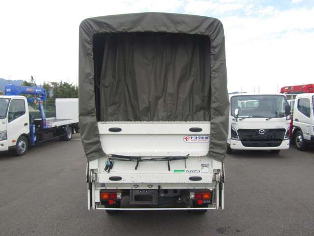 TOYOTA DYNA 2020