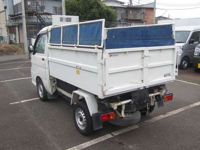 DAIHATSU HIJET dump 4WD 2013