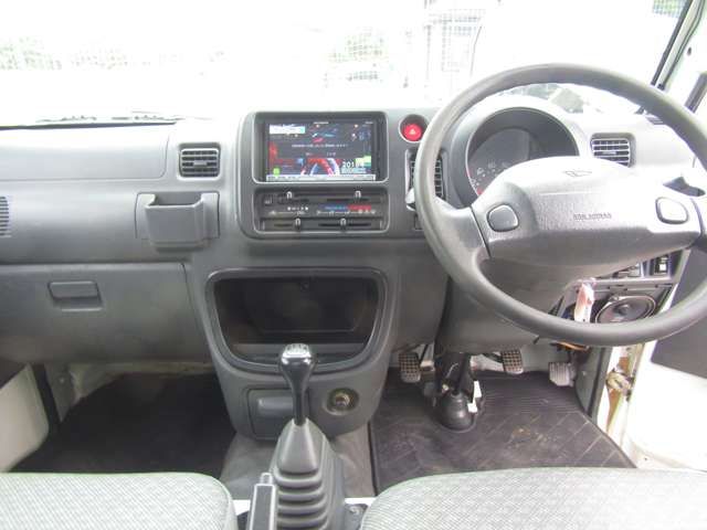 DAIHATSU HIJET dump 4WD 2013
