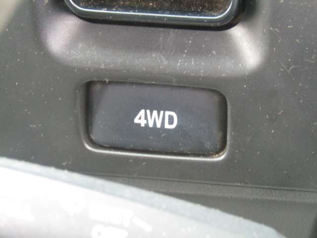 DAIHATSU HIJET dump 4WD 2013