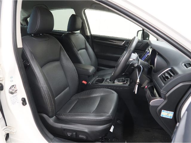 SUBARU LEGACY B4 2017