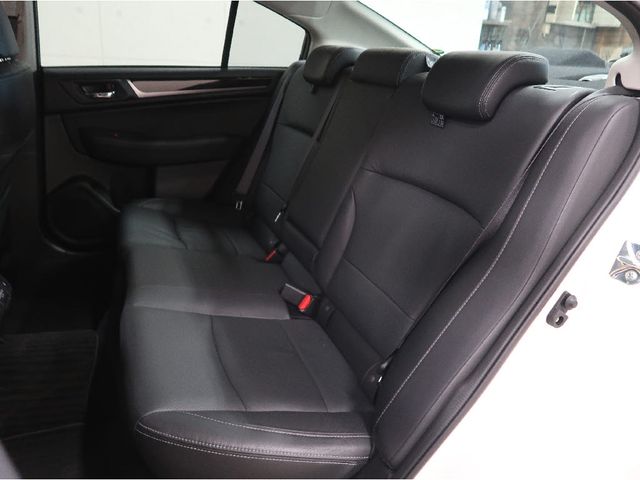 SUBARU LEGACY B4 2017