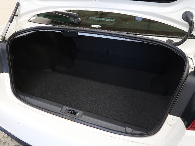 SUBARU LEGACY B4 2017