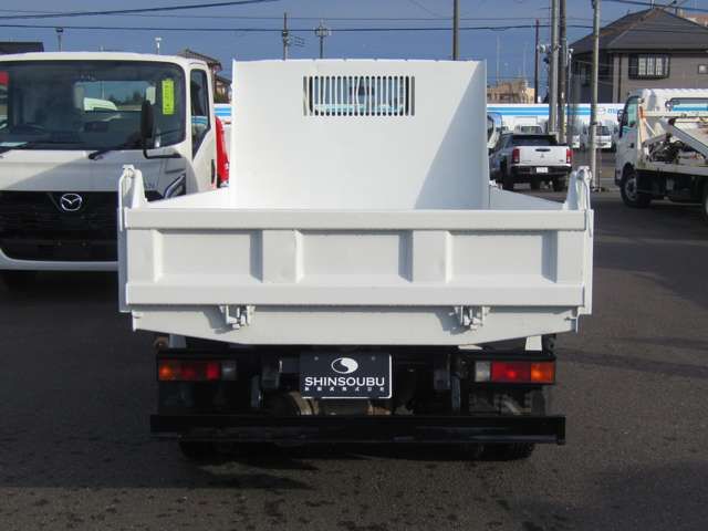 MITSUBISHI CANTER 2013