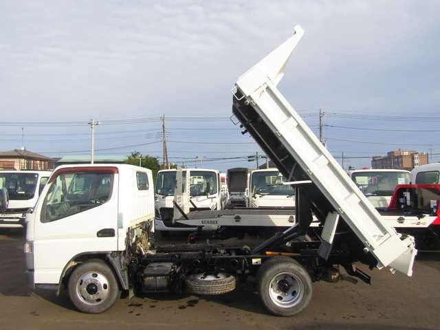 MITSUBISHI CANTER 2013