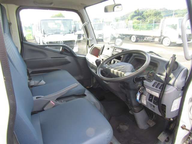MITSUBISHI CANTER 2013