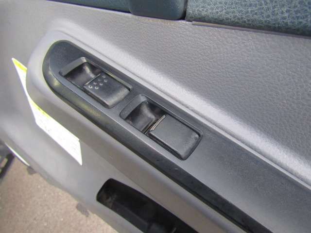 MITSUBISHI CANTER 2013