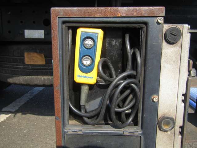 MITSUBISHI CANTER 2014