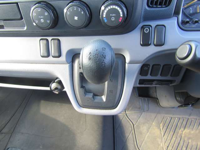 MITSUBISHI CANTER 2014