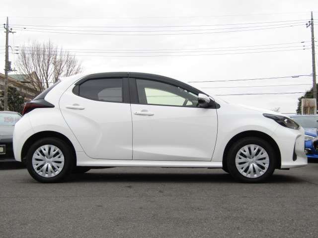 TOYOTA YARIS HYBRID 2021