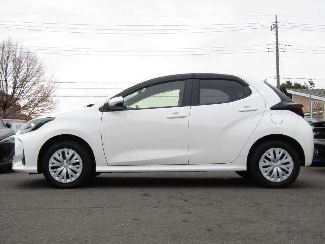 TOYOTA YARIS HYBRID 2021