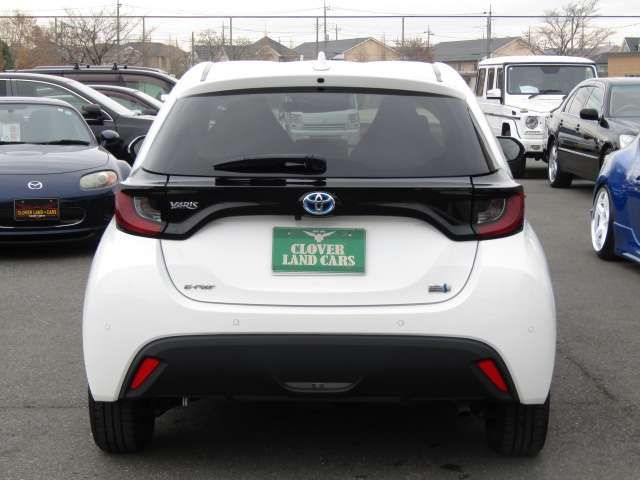 TOYOTA YARIS HYBRID 2021