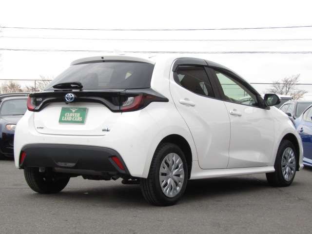 TOYOTA YARIS HYBRID 2021