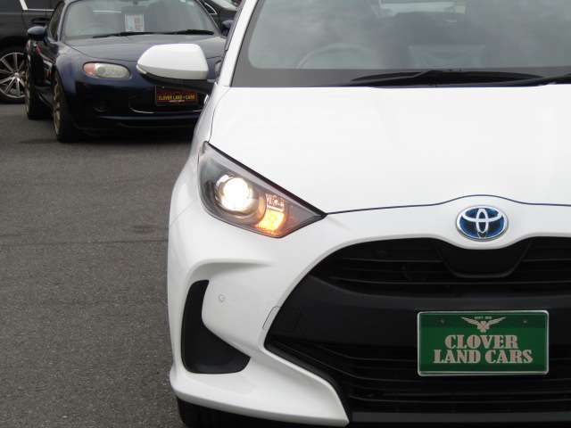 TOYOTA YARIS HYBRID 2021