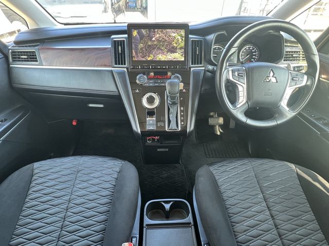 MITSUBISHI DELICA D:5 4WD 2019