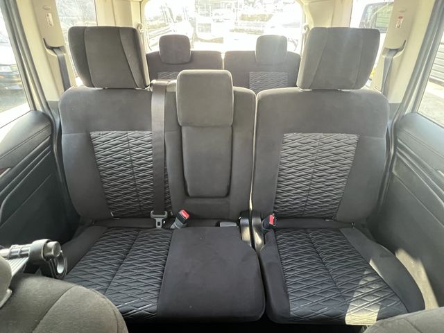 MITSUBISHI DELICA D:5 4WD 2019