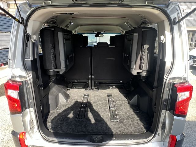 MITSUBISHI DELICA D:5 4WD 2019