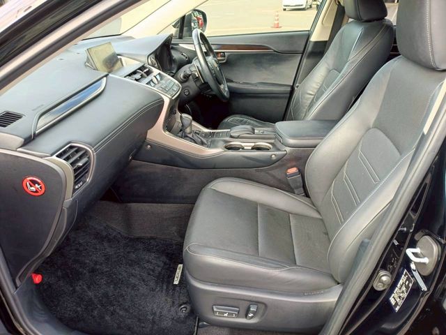 TOYOTA LEXUS NX300h 2014