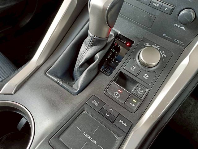 TOYOTA LEXUS NX300h 2014