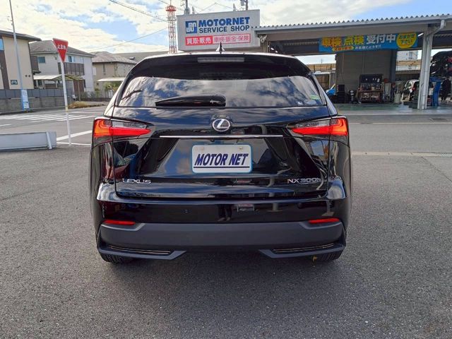 TOYOTA LEXUS NX300h 2014