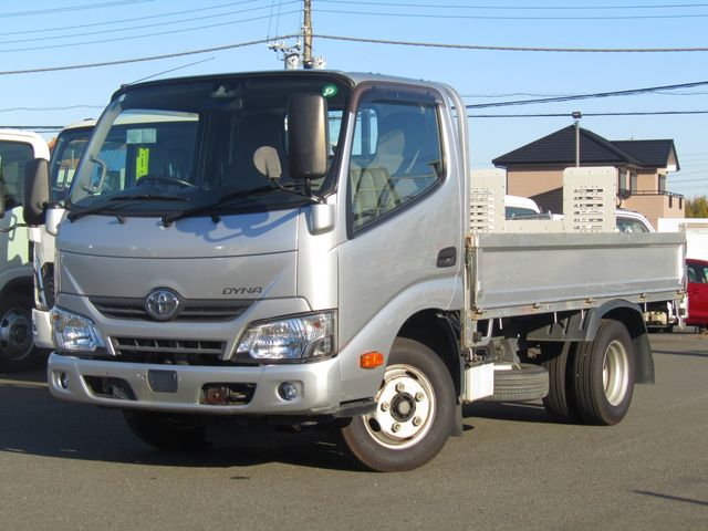 TOYOTA DYNA 2018 