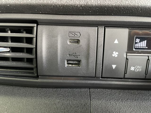 HONDA N BOX CUSTOM 2023